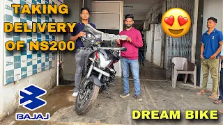 Taking Delivery Of Pulsar Ns200 BS7😍|Dream Bike Pura Ho Gaya #ns200 #viralvideo #takingdelivery