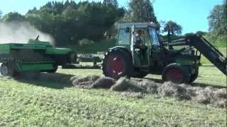 Lohnunternehmen Öxle - Fendt 205 P mit Deutz - Fahr HD 440 beim Ballen pressen