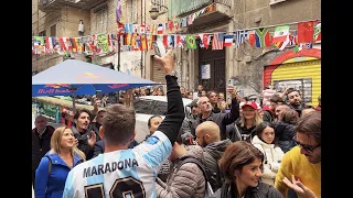 Cori da stadio in versione lirica per ricordare Maradona