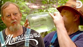 Mark and Digger Find the Perfect Water to Make Whiskey | Moonshiners