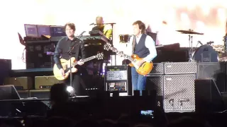 Paul McCartney - Golden Slumbers/ Carry That Weight/ The End (Buenos Aires 19/05/2016)