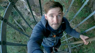 Hiking To The Bottom of Wentworth Falls