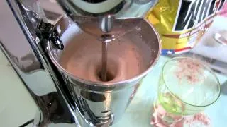 EiweißShake für zu Hause mit Bartscher-Mixer - EINFACH LECKER -