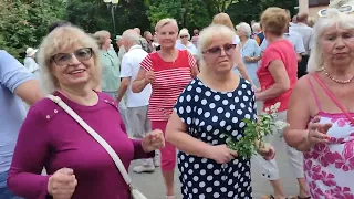 17.06.23г. "Где - то Там"... звучит на танцполе в Гомельском парке...