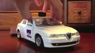 Review: 1:24 Alfa Romeo 156 Taxi by Bburago (1997) - The Model Garage