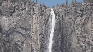 Yosemite Valley closing due to flood threat, rest of national park remains open