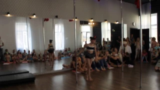 Коваль Маша, ученица Royal Pole Dance , выступление на детском отчётном концерте 10.06.2017