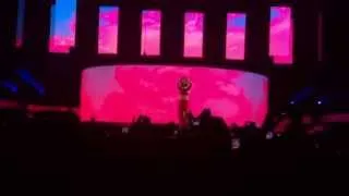 Rihanna - Cold Case Love (Live at Diamonds World Tour Amsterdam 23-06-2013)