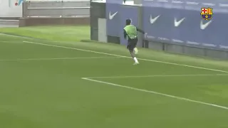 El sprint de Ansu Fati tras marcar un golazo en el entrenamiento / FCB