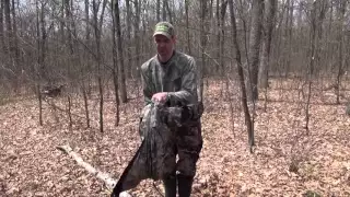 How to fold up a spring lined ground blind