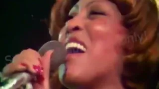 Tina Turner and the Ikettes - stunning live finale (1974)