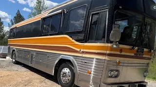 Prevost Detroit diesel 92 series needs a rear main seal.