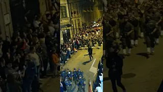 Brilat cantando La Saeta a su llegada en la Procesión de los Hermanos S.S 2023