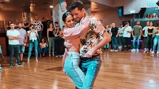 Te Vas Grupo Extra | Daniel y Tom Bachata Dancing