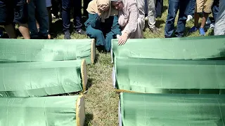 Guerre de Bosnie : les obsèques de 86 victimes, 27 ans pus tard