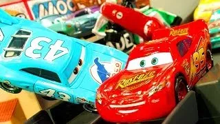 Cars Piston Cup 500 Race Track Ultimate Disney Pixar Cars2 Speed Stunts Crashes & Smashes ToysRUs