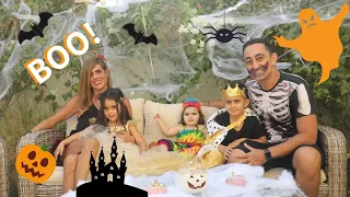 Trick Or Treat - Spooky Family Fun Halloween l Kyan & Keira