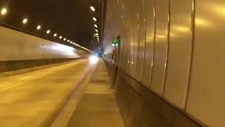 FERRARI 458 INSANE ACCELERATION SOUND IN TUNNEL TBE