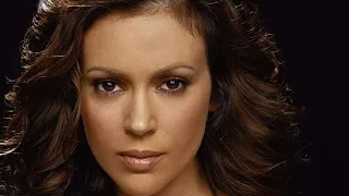 14 Sexy Photos of Alyssa Milano