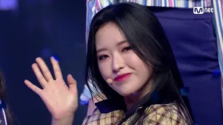 four minutes of olivia hye closeups from 12:00 era stages