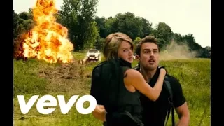 Allegiant - 'Over The Wall Escaping Chicago' Scene [HD]