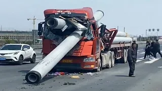 25 Dangerous TRUCK & CARS Driving Fails - Total Idiots Operation Skills - Dump Truck Collapse