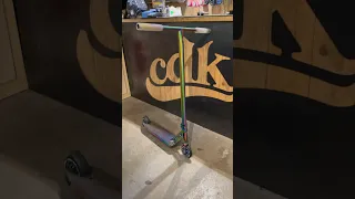 Oil slick / neochrome satisfying freestyle scooter ! #shorts