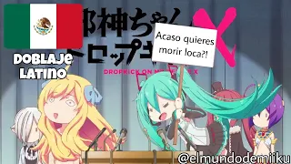 Hatsune Miku atropella a Jashin y le dice loca | Doblaje en español latino | Jashin-chan Dropkick X