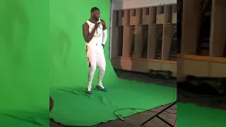 Lance Stephenson Dances To Migos' T-Shirt