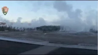 Йеллоустоун, гейзер Old Faithful 20.04.2016