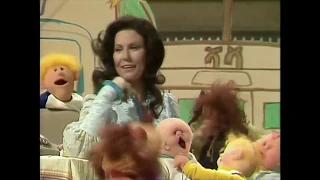 Muppet Songs: Loretta Lynn - One's on the Way