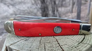 WILL THIS KNIFE EVER GO OUT OF STYLE?  Rough Rider RR434 ~ Smooth Red Bone Mini Trapper ~ I SAY NO