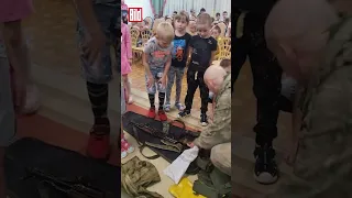 Putin trimmt schon die Kleinsten auf den Krieg #shorts