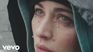 Chairlift - Crying in Public (Video)