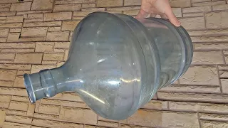 Having learned this secret , you will never throw an empty bottle out of the water . Brilliant idea!