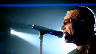 U2 - "New Year's Day" (Vertigo 2005: Live from Chicago)