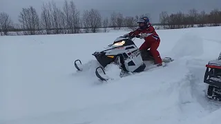 Тест снегохода Polaris RMK 800. первый выезд.