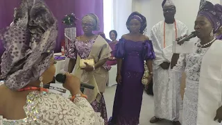 Eniola Alaga Iduro Mc introducing the Adebayo 's Family  to the Bride's Alaga ijoko  2021