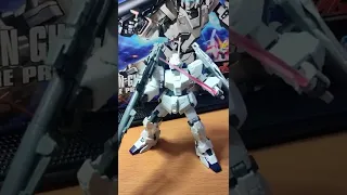 normal build HG UC 1/144 RX-0 Unicorn Gundam (Unicorn Mode)