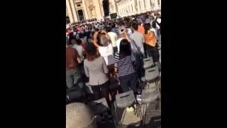 Andrea Bocelli canta en el Vaticano