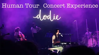 Dodie Clark, human Tour || concert experience