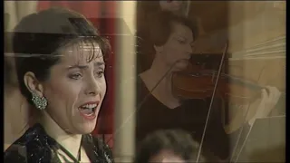 Chamber Orch Concert from the Madelien Church of Vendome, conducted by Amaury du Closel (1997)-video