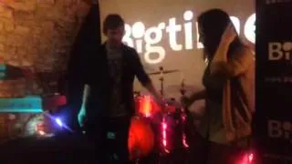 Radu Farcane si Patricia Marginean-beat it(cover)