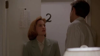 Mulder Scully "what's a girl?" (1x11)