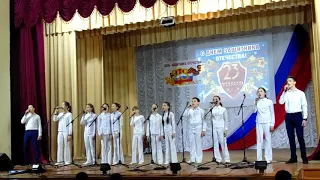 "Мы за любовь мы против войны" в исполнении вокальной группы "Непоседы в Советском"