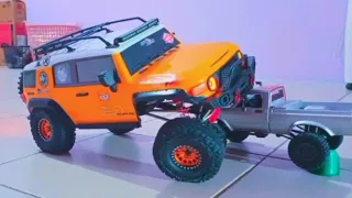 Stunt action from rc car 4×4. Big meets small. But this is not to spoil it. Will be fixed again.