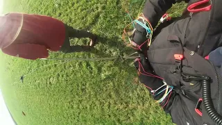 Bart vliegt. Een dagje te gast bij Eurofly paragliding