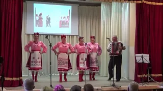 Вокальний ансамбль народної пісні "Веселі молодички" Матвіївський БК