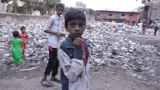 Mumbai 's Slums - DocumentARI Trailer