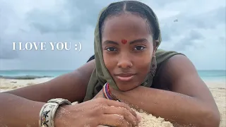 Stare into my eyes on the beach | ASMR relaxing ocean sounds practicing eye contact